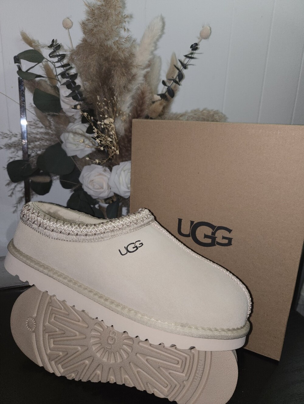 UGG Beige Cream Suede Slip-On Shearling Mule Size 9